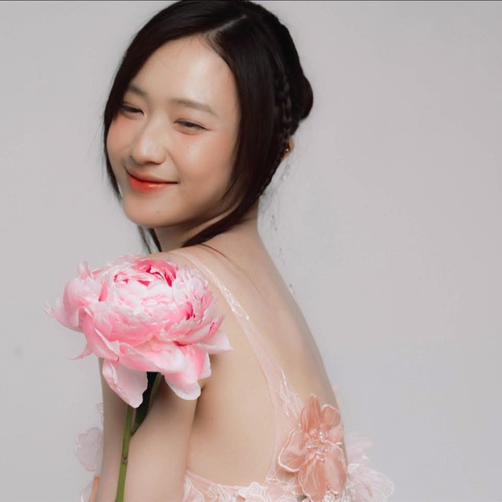 Nhan sắc bất chấp thời gian của hot girl Trâm Anh- Ảnh 3.