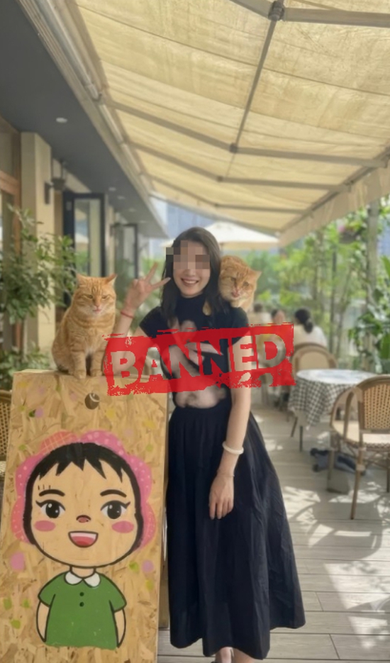 Chiếc áo "tai hại" đang viral của cô nàng hot girl, khiến tất cả "giật mình" vì quá gây hiểu lầm- Ảnh 2.