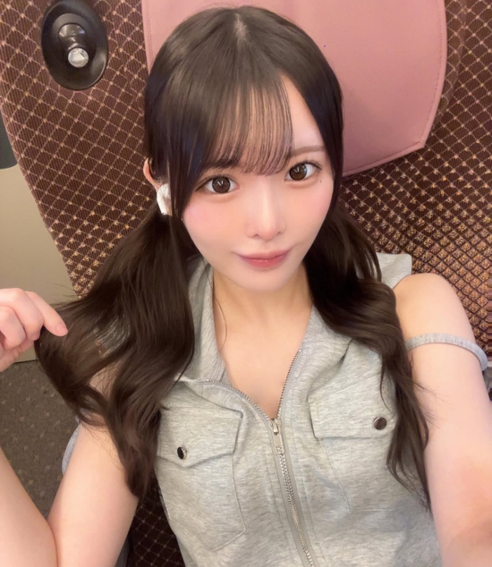 Thêm một hot girl tân binh vừa debut đã gây ấn tượng mạnh, tiết lộ luôn "nữ thần" trong lòng mình là tiền bối nổi tiếng không kém Yua Mikami- Ảnh 1.