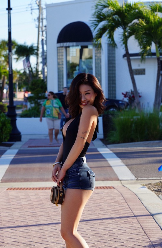 Louis Phạm nhan sắc ngày càng thăng hạng, body cực sexy - Ảnh 3.