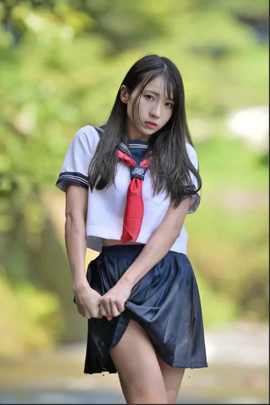 Hot girl xinh đẹp bàng hoàng, phát hiện camera quay lén trong phòng thay đồ, sốc với danh tính nghi phạm- Ảnh 6.
