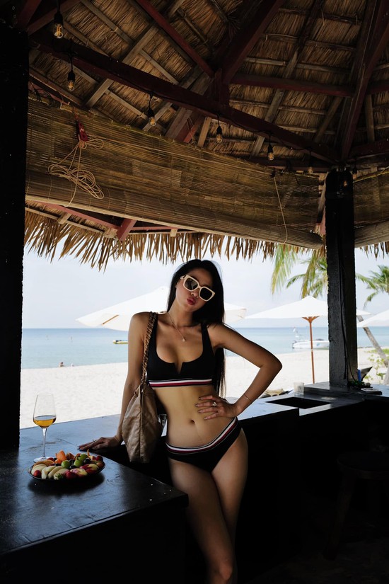 Nữ MC xinh đẹp đến nỗi fan khẳng định "lấn lướt" cả dàn hot girl World Cup 2026 - Ảnh 8.