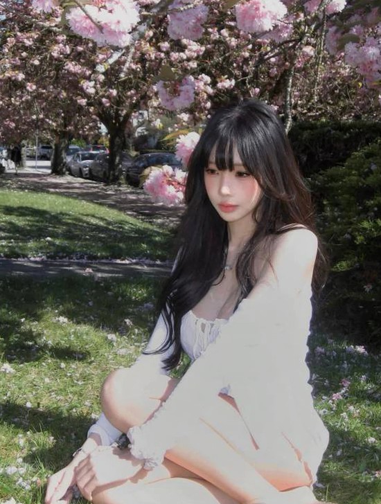 Khoe bạn gái gợi cảm, nam streamer được CĐM ghen tị, khẳng định là chàng trai "may mắn" nhất năm- Ảnh 6.
