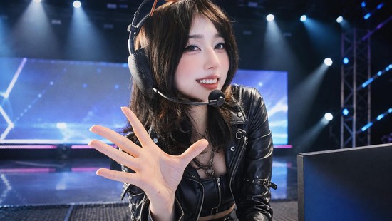 Hot girl lên đồ bán gaming gear cực chất, đốn tim dân mạng!- Ảnh 10.