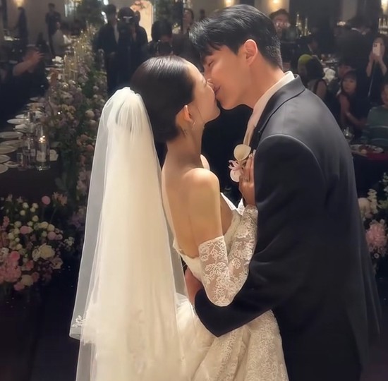 Hoảng hồn thân hình gầy trơ xương của ngọc nữ showbiz cưới phải chồng lông bông thất nghiệp- Ảnh 12.