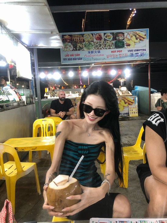 Hoảng hồn thân hình gầy trơ xương của ngọc nữ showbiz cưới phải chồng lông bông thất nghiệp- Ảnh 4.