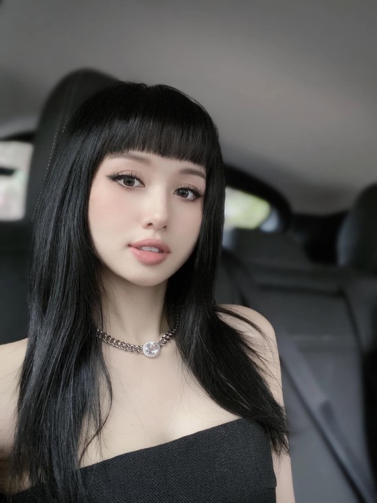 Việt Nam có mỹ nhân mặt đẹp như búp bê, body lại bốc lửa: Bỏ showbiz lấy thiếu gia, 10 năm không trở lại- Ảnh 1.
