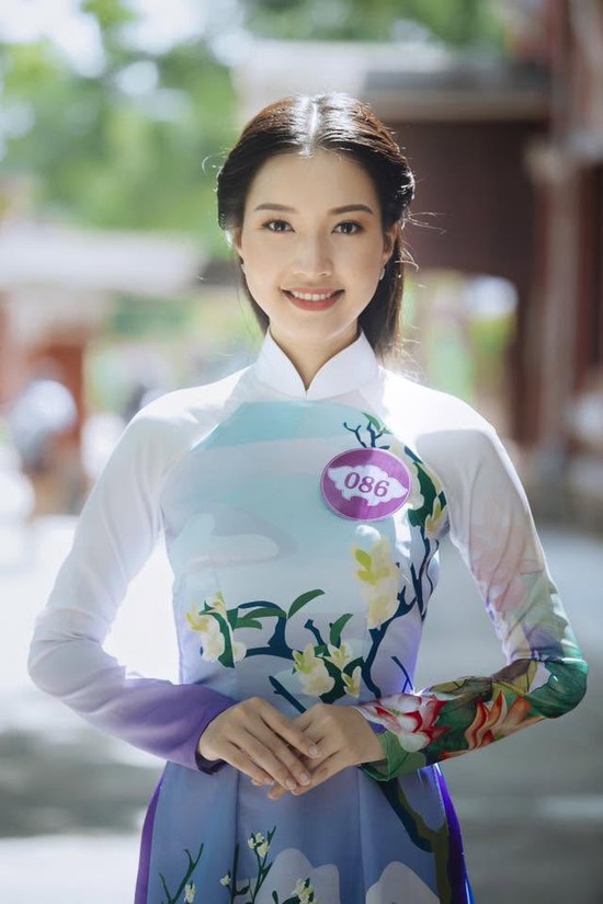 Mỹ nhân gốc Huế không đi casting vẫn được “tiến cử” cho vai Nam Phương Hoàng hậu: 10 năm trước từng thi hoa hậu, nay rút lui khỏi showbiz- Ảnh 4.