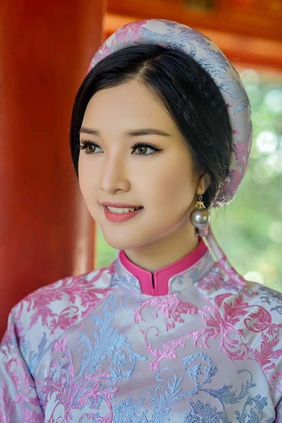 Mỹ nhân gốc Huế không đi casting vẫn được “tiến cử” cho vai Nam Phương Hoàng hậu: 10 năm trước từng thi hoa hậu, nay rút lui khỏi showbiz- Ảnh 1.