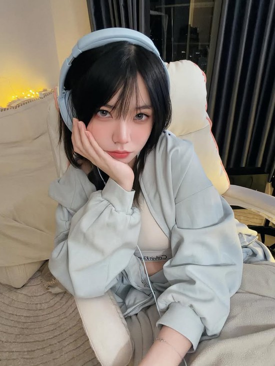 Ít khi cosplay, thế nhưng đã "lên đồ" thì Remind luôn biết cách khiến anh em game thủ đổ gục- Ảnh 1.