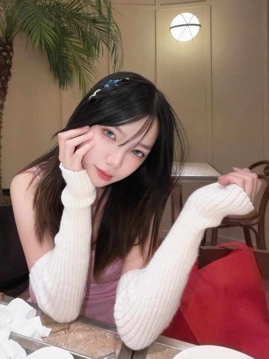 Ít khi cosplay, thế nhưng đã "lên đồ" thì Remind luôn biết cách khiến anh em game thủ đổ gục- Ảnh 7.