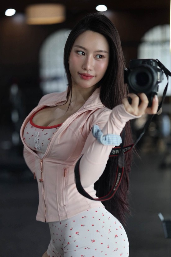 Mặc gì cũng đẹp, hot gymer Trang Lê chứng minh lợi ích tuyệt vời khi sở hữu vóc dáng chuẩn chỉnh- Ảnh 2.