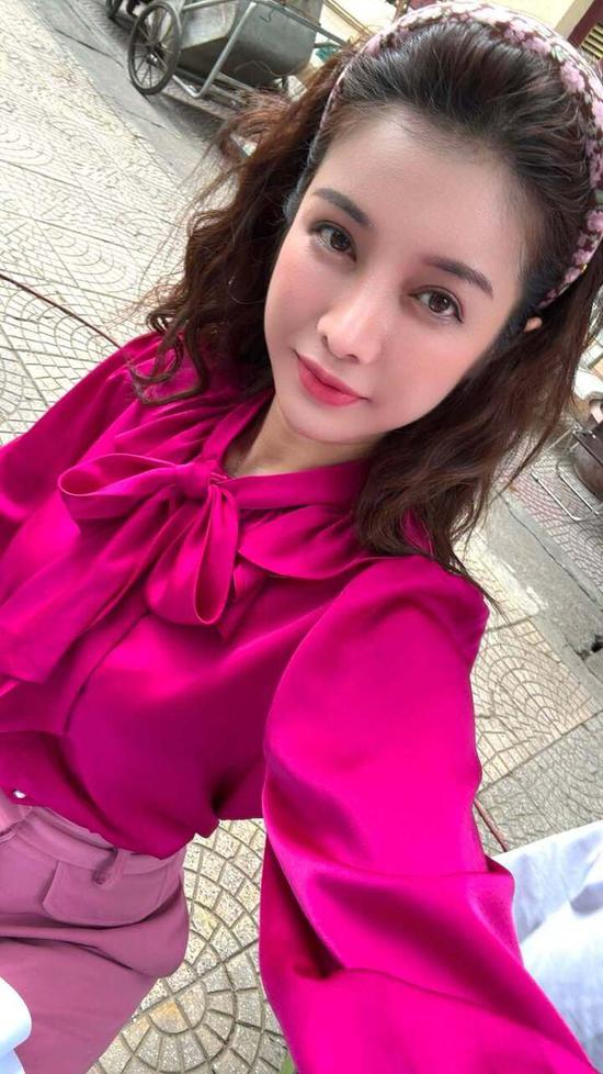 Cô giáo dạy Hoá gây sốt phim giờ vàng, hút triệu lượt xem là ai?- Ảnh 2.