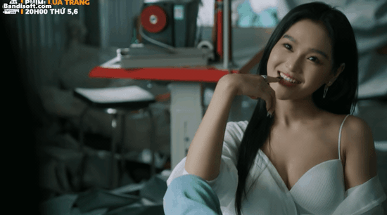 Hot rần rần mỹ nhân có gương mặt bướng nhất Vbiz: Càng ngông càng cuốn, độ sexy thì khỏi bàn- Ảnh 2.