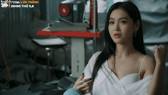 Hot rần rần mỹ nhân có gương mặt bướng nhất Vbiz: Càng ngông càng cuốn, độ sexy thì khỏi bàn- Ảnh 3.