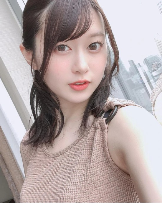 Hot girl nổi tiếng từ bỏ sự nghiệp, chuyển hẳn sang gõ code để kiếm sống, fan ngỡ ngàng vì thay đổi 180 độ- Ảnh 2.