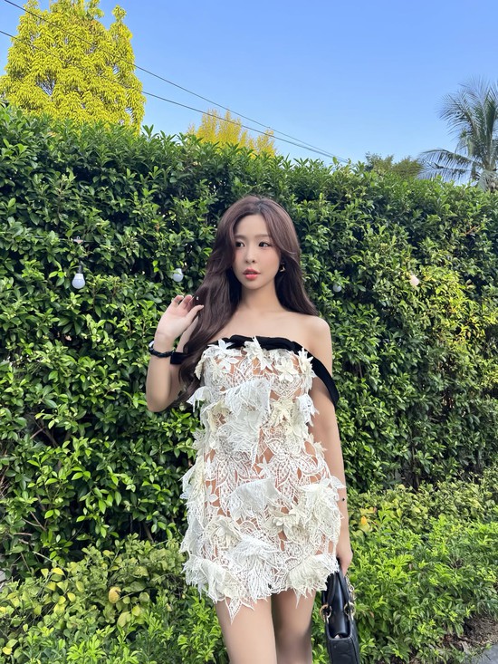 Tình cũ của rapper Bray ngày càng táo bạo: 25 tuổi đã làm bà chủ, đăng ảnh chỉ cần 1 pose cũng đủ khiến người xem mê mệt- Ảnh 2.
