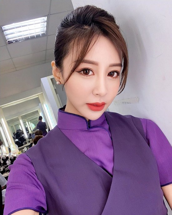 Tiếp viên hàng không SN 1991 được gọi là “mỹ nhân nghìn năm có một”: Giờ ra sao sau 9 năm nổi tiếng? - Ảnh 1.