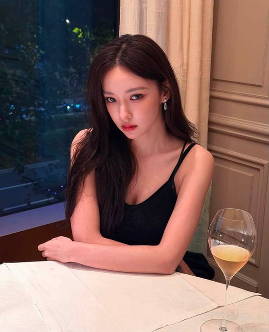 Mỹ nhân đi ngược với chuẩn gầy trơ xương của Cbiz, body bốc lửa không góc nào dìm nổi- Ảnh 10.