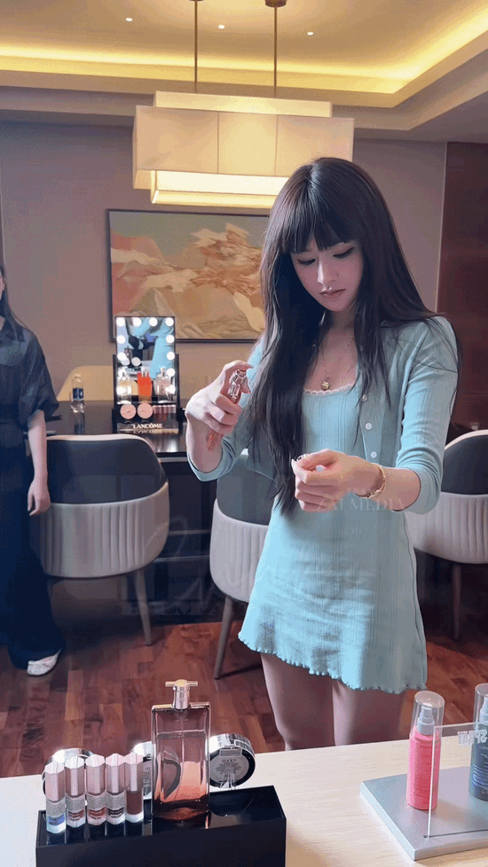 Ai cũng tưởng Hiền Hồ là Kim Ji Won- Ảnh 6.