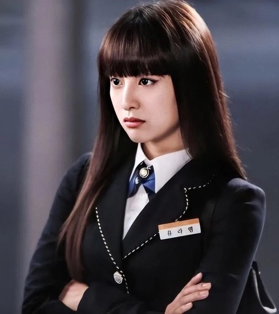Ai cũng tưởng Hiền Hồ là Kim Ji Won- Ảnh 4.