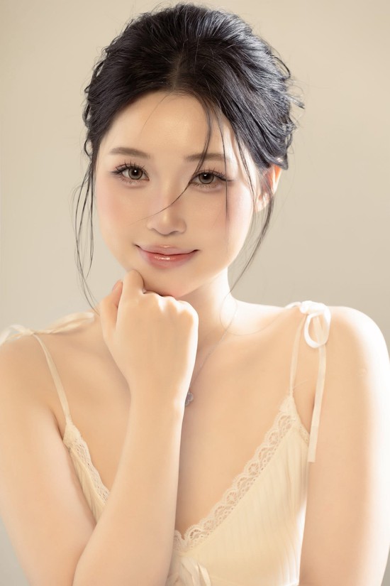 Streamer Chubby khoe hình hóa nàng thơ, “người chị em” có hành động khó hiểu, trêu đùa hay thiếu tinh tế?- Ảnh 5.