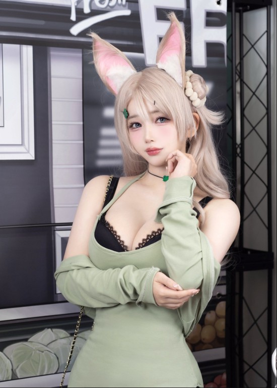 Nữ thần làng game tiếp tục gây bão cộng đồng mạng, khoe ảnh cosplay cực gợi cảm, không khác gì các hot girl mạng- Ảnh 3.