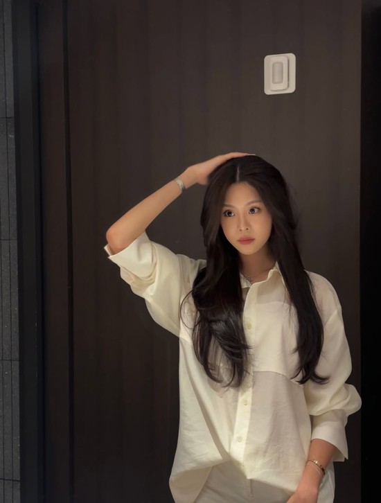 Mỹ nhân 2k3 cao 173cm vừa đăng quang Hoa hậu, soi đến gia thế mà ngỡ ngàng!- Ảnh 10.