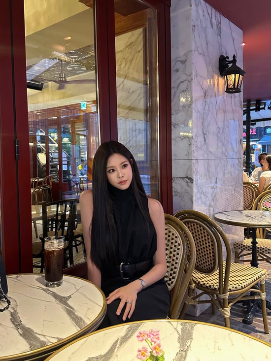 Mỹ nhân 2k3 cao 173cm vừa đăng quang Hoa hậu, soi đến gia thế mà ngỡ ngàng!- Ảnh 11.