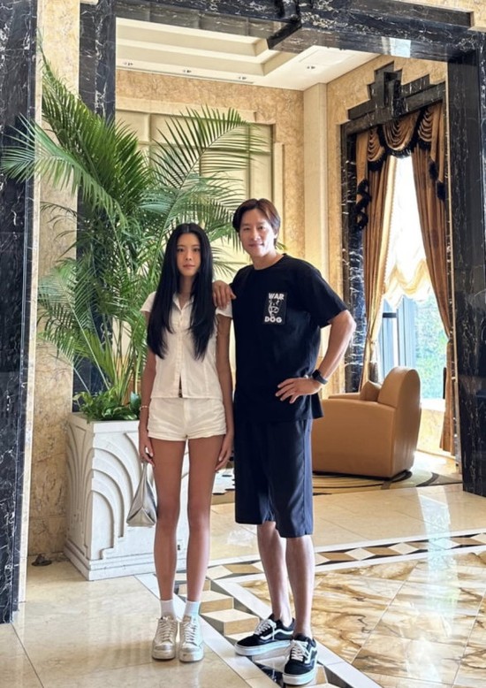 Mỹ nhân 2k3 cao 173cm vừa đăng quang Hoa hậu, soi đến gia thế mà ngỡ ngàng!- Ảnh 5.