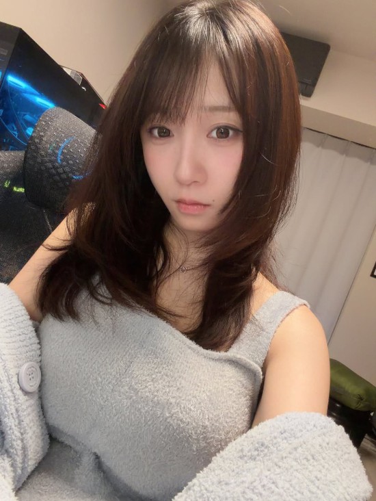 Hot girl gợi cảm hoảng hốt vì làm mất máy ảnh, lo hàng loạt ảnh và clip cá nhân có nguy cơ bị lộ- Ảnh 6.