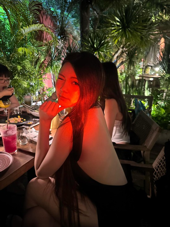 Hạt Dẻ tuổi 18 được so sánh với biểu tượng nhan sắc Thái Lan- Ảnh 6.