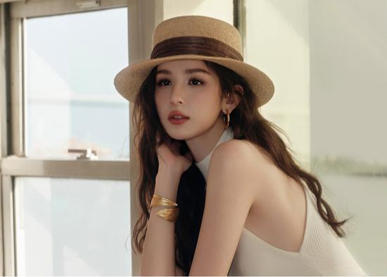 5 mỹ nhân Tân Cương đẹp nhất Cbiz: Địch Lệ Nhiệt Ba dẫn đầu, người cuối được ví như bước ra từ bích họa- Ảnh 10.