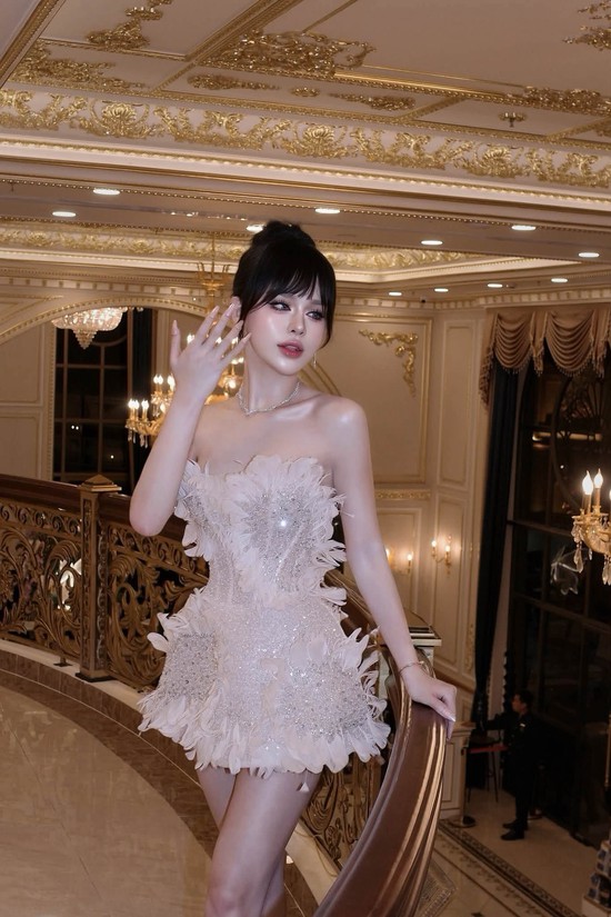 Không nhận ra nhan sắc của Trần Đức Bo: Từ hiện tượng mạng thị phi, cho tới "Bạch Nguyệt Quang" khiến vạn người mê mẩn- Ảnh 4.