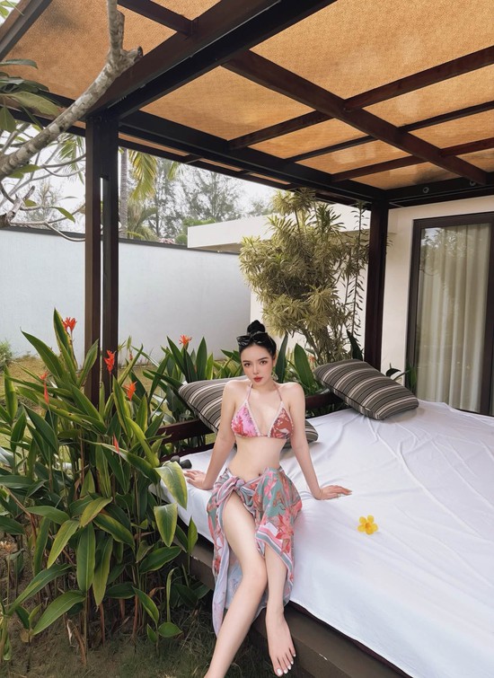 Mẹ 3 con vẫn tự tin khoe dáng, nhan sắc ấn tượng của hot girl U40 khiến CĐM phải trầm trồ- Ảnh 7.