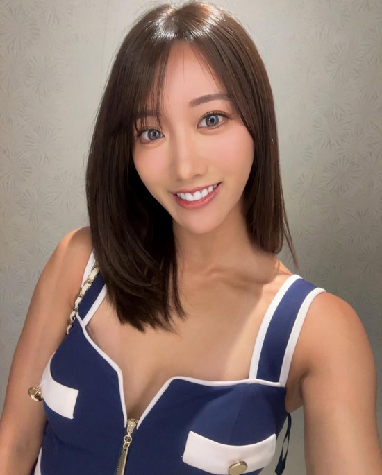 Bị lừa sạch tiền tiết kiệm trước ngày giải nghệ, hot girl xinh đẹp suy sụp, chỉ biết bắt đầu lại từ đầu- Ảnh 2.