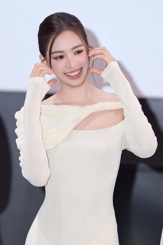 Tiểu Vy sau 8 năm đăng quang Hoa hậu Việt Nam- Ảnh 10.