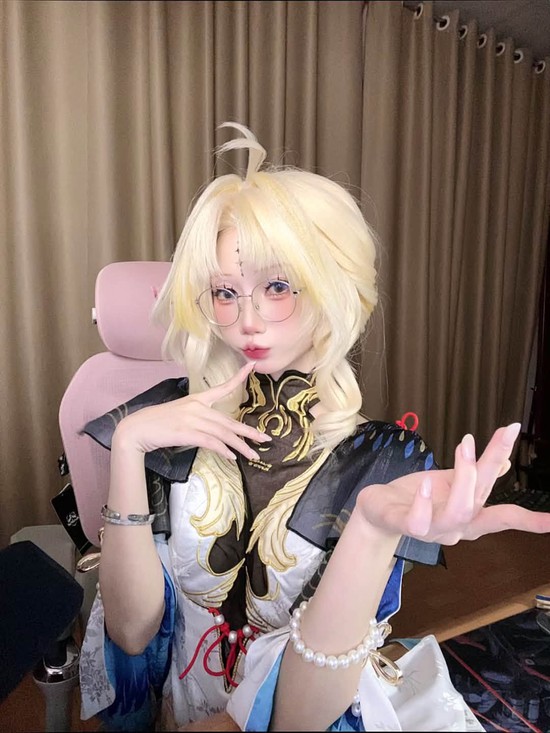 Màn đón Trung Thu ấn tượng nhất làng streamer, chính thức gọi tên cô nàng Meily Meily!- Ảnh 3.