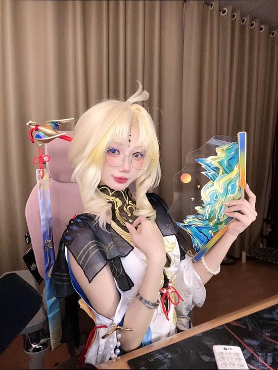 Màn đón Trung Thu ấn tượng nhất làng streamer, chính thức gọi tên cô nàng Meily Meily!- Ảnh 4.