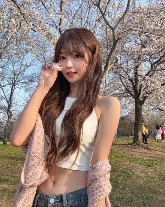 Game hẹn hò tương tác Hàn Quốc gây chú ý trên Steam, nữ chính quá xinh đẹp bất ngờ viral mạnh- Ảnh 3.