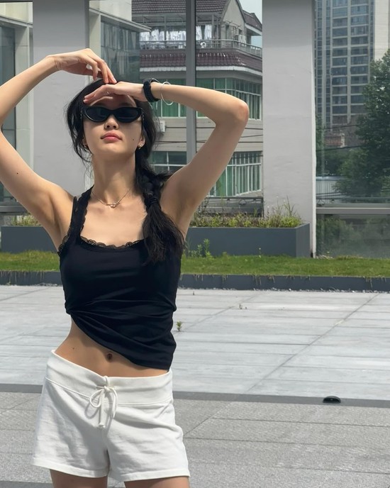 Nữ chính ngôn tình hot nhất lúc này: Mỹ nữ 1m72 sở hữu đôi chân triệu người ao ước- Ảnh 19.
