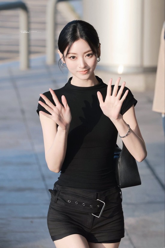 Bức ảnh siêu thực của “tiểu Song Hye Kyo”- Ảnh 5.