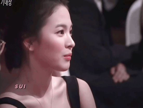 Viral nhan sắc tuổi 23 của Song Hye Kyo: So với hiện tại mà ngỡ ngàng!- Ảnh 1.