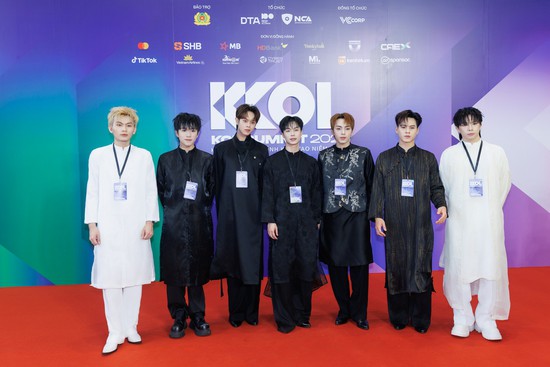 KOL Summit 2026: 34 CLB Niềm tin số và 1.500 khách mời ký cam kết đồng hành kiến tạo niềm tin số - Ảnh 19.