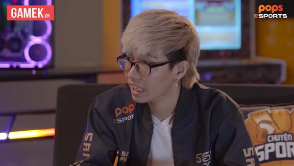 Chuyện Esports: BronzeV - Chơi vơi giữa tiếng gọi đam mê và tình cảm gia đình Chuyện Esports: BronzeV - Chơi vơi giữa tiếng gọi đam mê và tình cảm gia đình