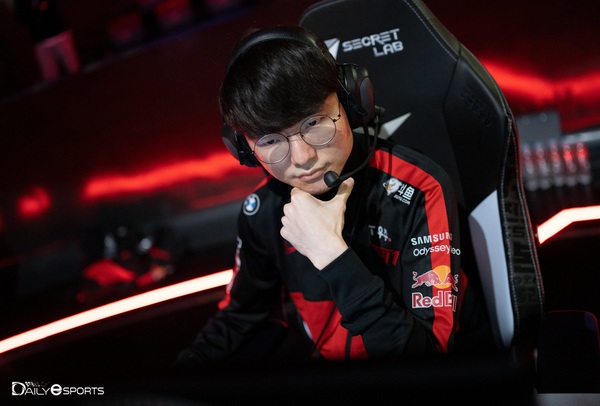 Even if you are the “president” of Faker, you don’t have to “want anything”, a trusted teammate can vote for Kai’Sa