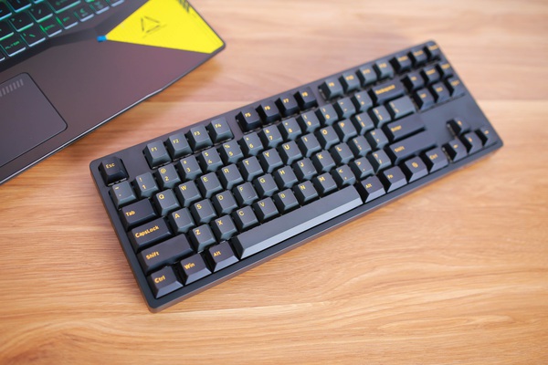 Compact, convenient and super smooth typing