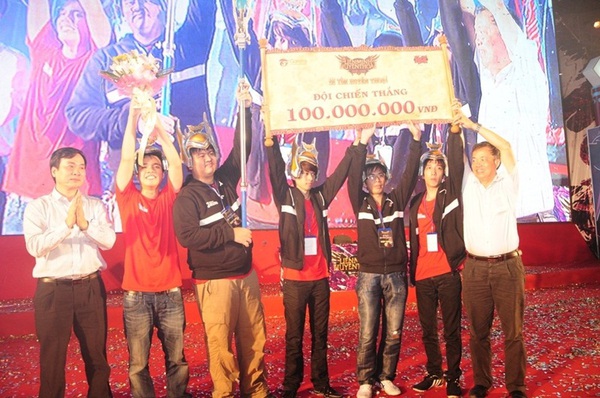 LMHT GPL Mùa xuân 2014: Saigon Jokers 2 LMHT GPL Mùa xuân 2014: Saigon Jokers 2