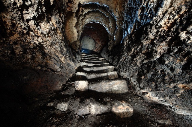 Hầm mộ Odessa: Lang thang trong mê cung địa đạo 2500km dưới lòng đất - Ảnh 4.