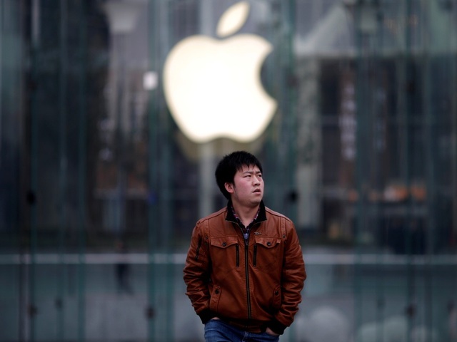 Nhằm ngăn chặn Corona virus phát tán, Trung Quốc đã kéo dài kì nghỉ Tết Nguyên Đán khiến doanh thu Apple bị tụt dốc - Ảnh 1.